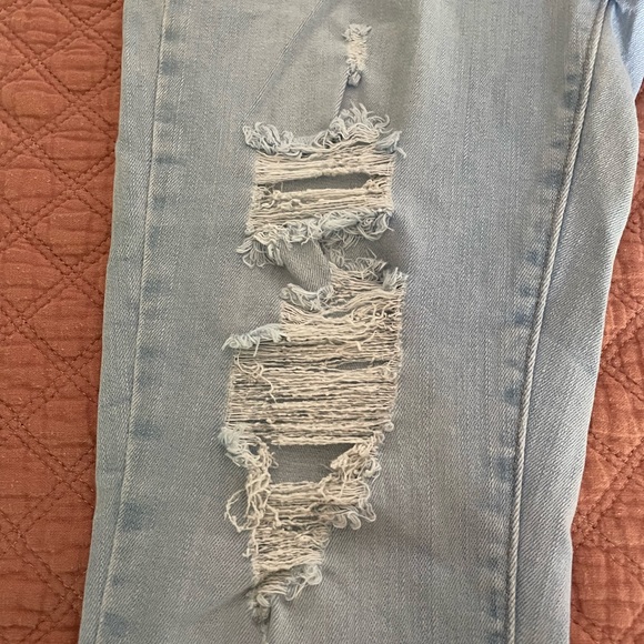 👖Levi’s 711 Skinny Stretchy JeansHoles, Distressed LightWash Leggings Size 30 - Picture 11 of 12